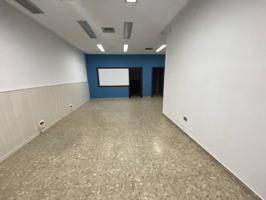 Local comercial en alquiler photo 0