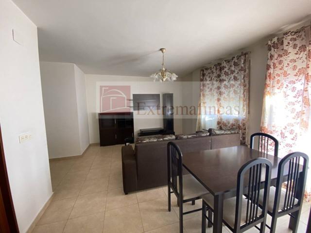 Piso en venta en Villanueva de La Serena photo 0