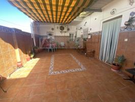 Edificio en venta en Villanueva de La Serena photo 0