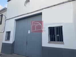 Nave industrial en venta en Villanueva de La Serena photo 0