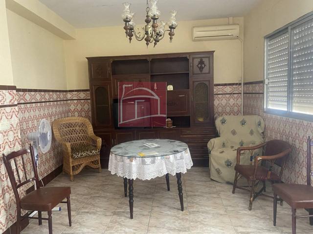 CASA ENTERA BUEN ESTADO DE CONSERVACIÓN photo 0