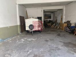 SE VENDE EDIFICIO ENTERO CON GARAJE.. photo 0