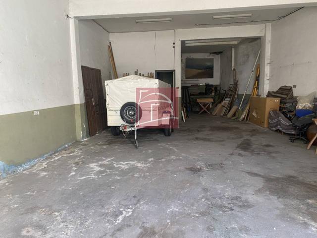 SE VENDE EDIFICIO ENTERO CON GARAJE.. photo 0