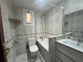 Piso En venta en Calle De Begur, Sants-Montjuïc, Barcelona photo 0