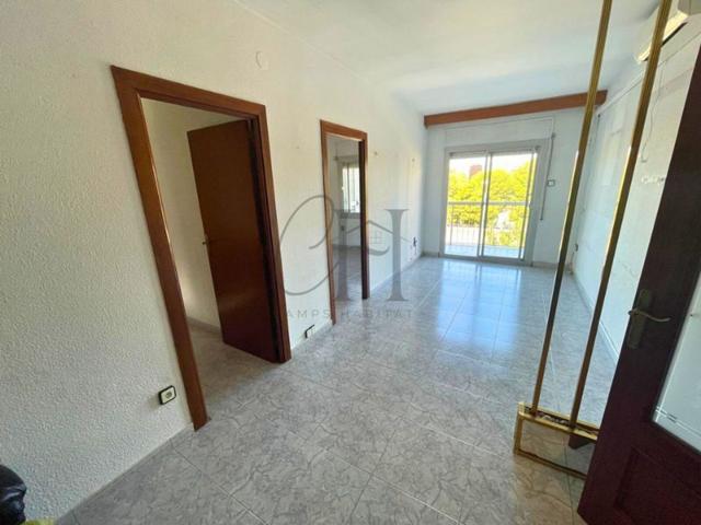 Piso En venta en Calle De La Bisbal Del Penedès, Les Planes, Sant Joan Despí photo 0
