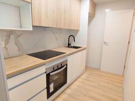 Piso En venta en Calle La Menta, Can Vidalet, Esplugues De Llobregat photo 0