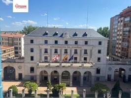 En Burgos. Frente a la subdelegación del gobierno). Se alquila la oficina más exclusiva de la ciudad photo 0