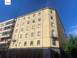 En Burgos. Se vende apartamento de dos dormitorios, amplio salón, exterior, ascensor. photo 0