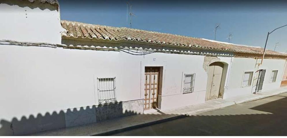 CASA EN VENTA CERCANA A SALIDA DEL PERAL photo 0