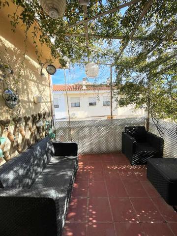 ADOSADO EN VENTA EN CALLE TRIANA photo 0