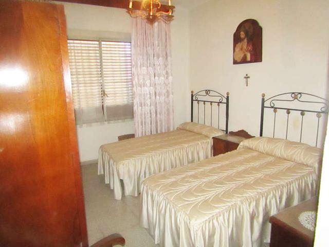 CASA EN VENTA EN CALLE CASTELLANOS photo 0