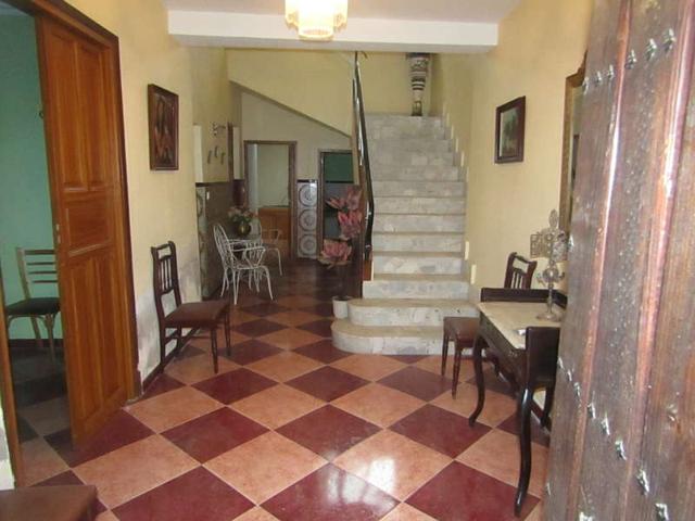 AMPLIA CASA PARA ENTRAR A VIVIR EN CALLE PRINCESA photo 0