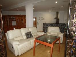 LOCAL Y APARTAMENTO EN PLENO CENTRO EN ALQUILER photo 0