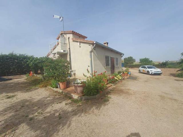 CASA DE CAMPO EN VENTA A 1,5KM DE VALDEPEÑAS photo 0