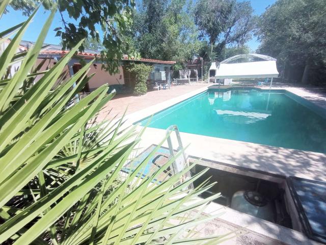 GRAN CHALET DE 5.684M2 EN PLANTA BAJA photo 0