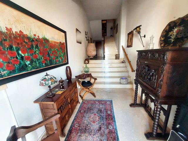 SE VENDE VIVIENDA INDEPENDIENTE CON GARAJE photo 0
