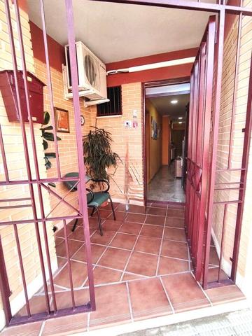 SE VENDE VIVIENDA INDEPENDIENTE EN PLANTA BAJA photo 0