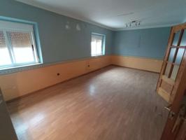 SE VENDE GRAN CASA JUNTO A AVENIDA ESTUDIANTES photo 0