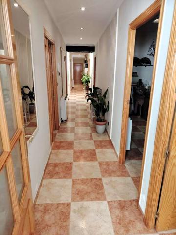 SE VENDE GRAN CASA EN CALLE MEDIODÍA PARA ENTRAR A VIVIR photo 0