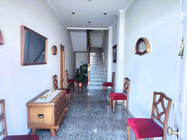 SE VENDE CASA CON NAVE EN CALLE SEIS DE JUNIO photo 0