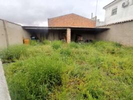 SE VENDE CERCADO EN ZONA TRANQUILA JUNTO A SALIDA DEL PERAL photo 0