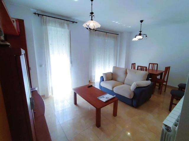 SE ALQUILA PISO DE 2 DORMITORIOS JUNTO AL HOSPITAL photo 0
