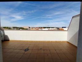 SE VENDE ÁTICO CON GARAJE Y TRASTERO EN ZONA HOSPITAL photo 0