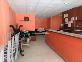 Local en venta en Malgrat de Mar photo 0