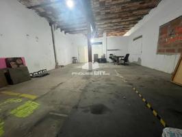 Local- Nave de 100m2 en Calella photo 0