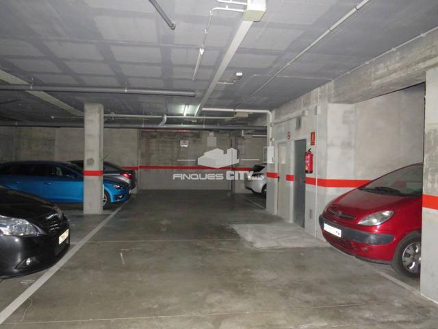 PARKING PARA COCHE photo 0