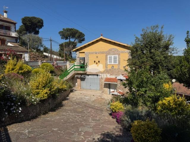 Parcela en venta en Tordera photo 0