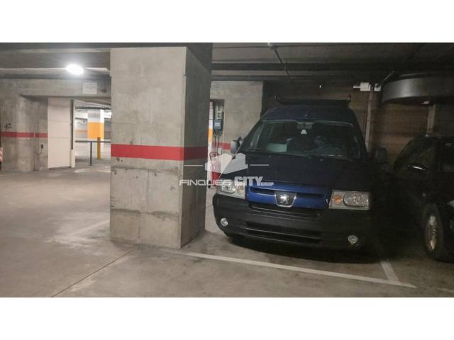 Parking para coche y moto en Calella photo 0