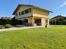Casa-Chalet en Venta en Armentia Burgos photo 0