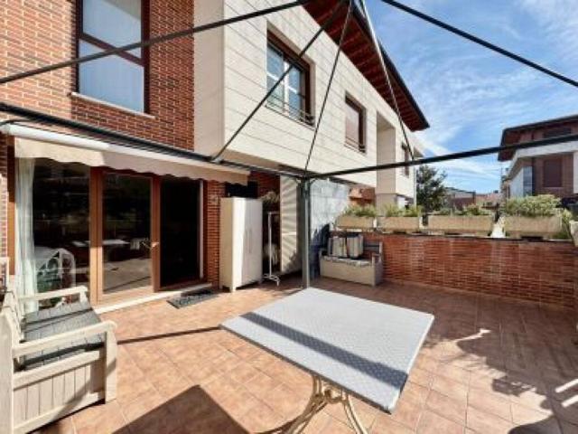 Casa-Chalet en Venta en Miranda De Ebro Burgos photo 0