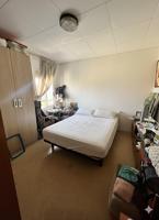 Piso esquinero con luz natural y muchas posibilidades en el centro de Les Roquetes photo 0