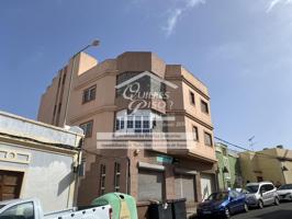 Edificio en venta en Lomo Apolinario, Las Palmas de Gran Canaria photo 0