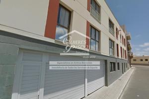 63 PLAZAS DE GARAJE Y 10 TRASTEROS EN GALDAR photo 0
