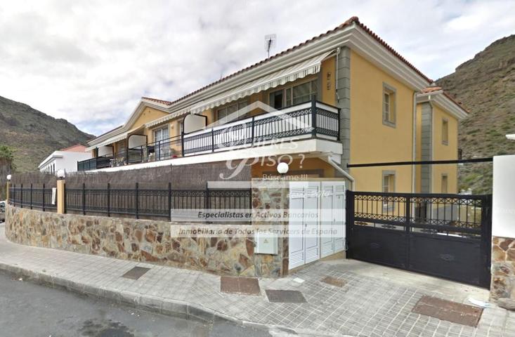 Mogán pueblo -amplia plaza de parking. photo 0