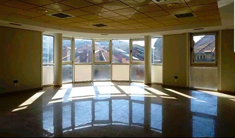 450€ - oficina 50m2 centro ourense -rua concordia photo 0