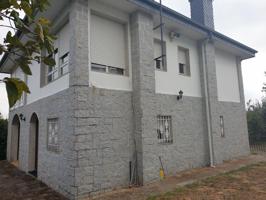 150.000€ casa 4 dorm. 2wc. terreno 850m2 (Ribeira Sacra) photo 0