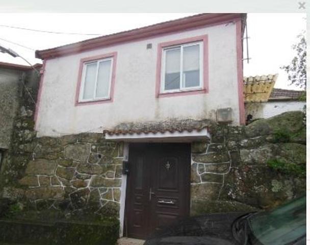 60.000€ casa con terreno en &quot;OS PEARES&quot; photo 0