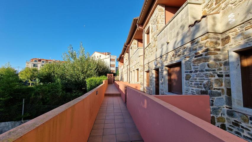 240.000€ Chalet adosado sanxenxo 3 dor. 2 gara. Terraza. photo 0