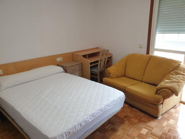285€ habitacion con wc privado. As Caldas H1 ( EST. TREN ) photo 0