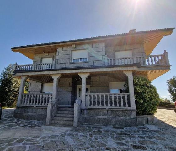 565.000€ Chalet con Finca de 3.000m2 bus- (ayto ourense) photo 0