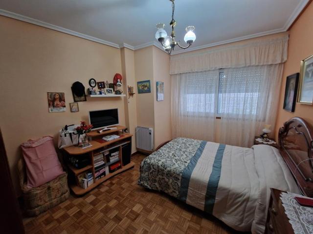 134.900€ Piso 3 dor- rua da granxa -(hospital residencia) calefacción photo 0
