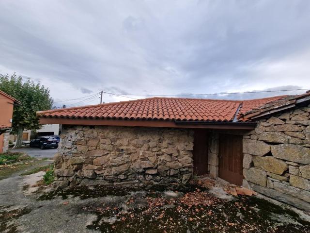 19.000€ casa de piedra diáfana (Paderne de Allariz) photo 0