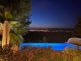 Villa con licencia turística en venta en Sant Agustín con impresionantes vistas al mar photo 0