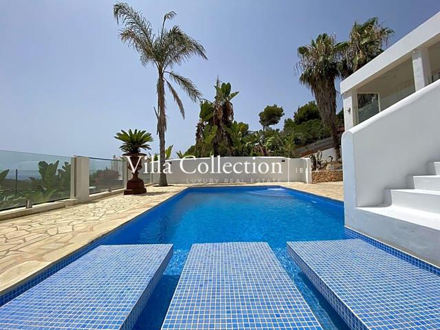 Maravillosa Villa en la exclusiva urbanización privada de Can Furnet, con increibles vistas al mar, en Ibiza. photo 0