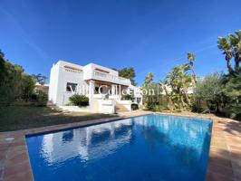 Beautiful 4 bedroom house located in Santa Eulalia photo 0