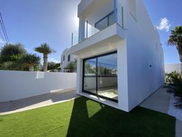 Chalet de nueva construcción en venta en Jesús, Ibiza. photo 0